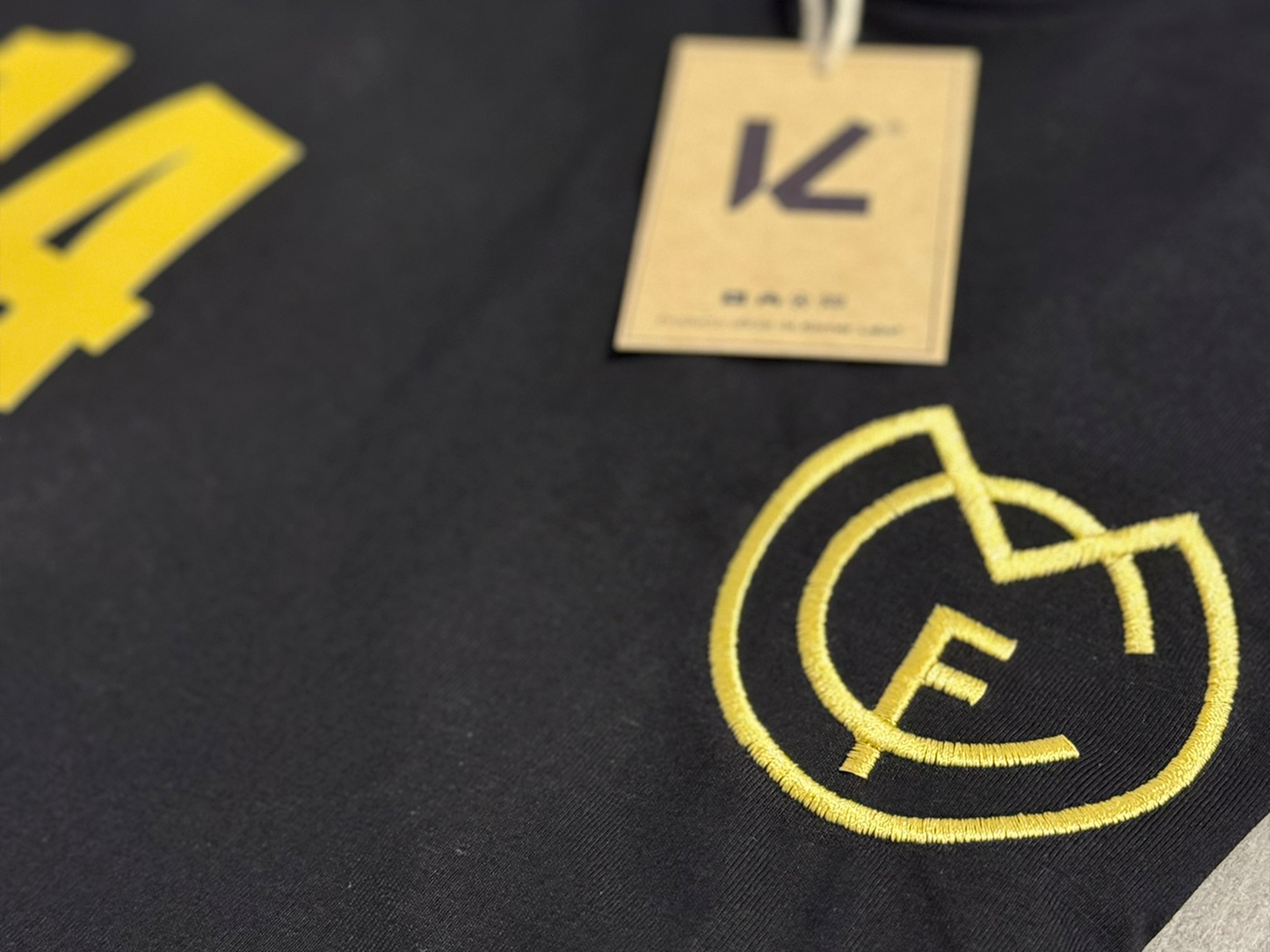 Camiseta Bordada 'Cibeles' - Fútbol